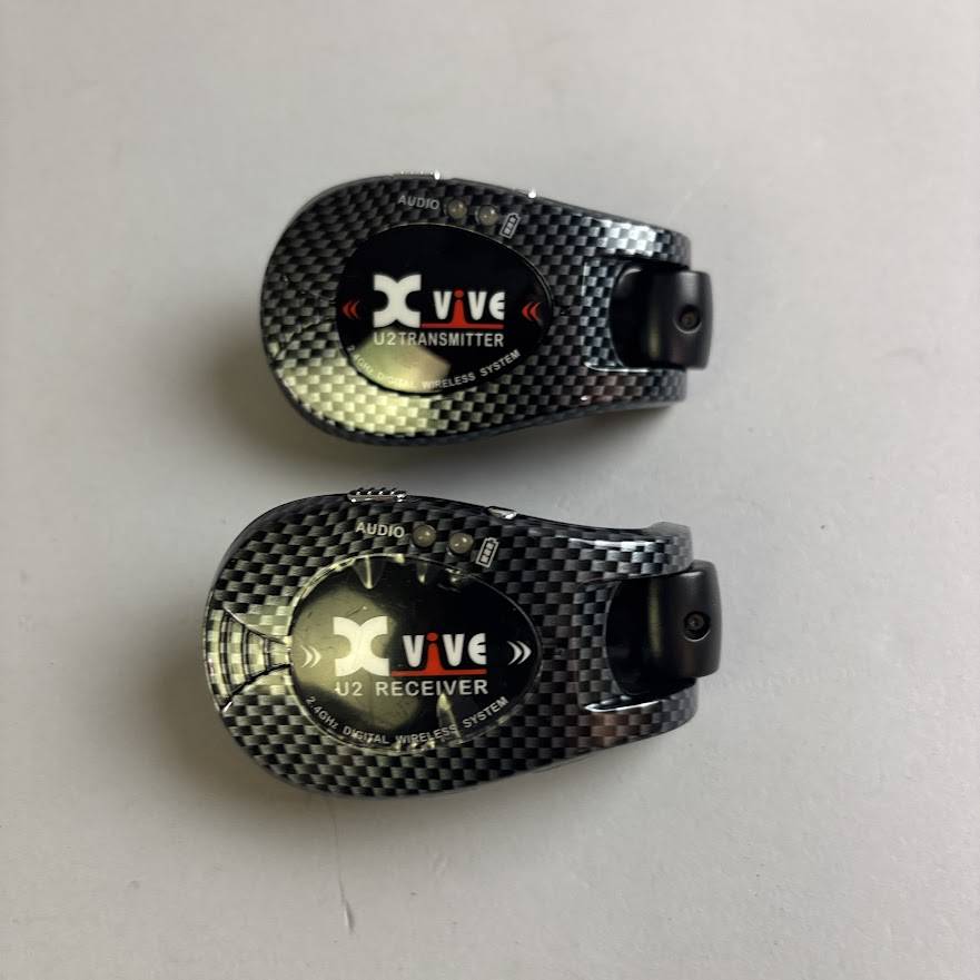 商品の詳細、状態などは【 そよら成田ニュータウン店 】0476-28-0511または『商品についてのお問合せ』ボタンよりお問合せ下さい。PA / レコーディング機器 / ワイヤレスシステム / 楽器用ワイヤレスシステム【付属品】箱USBケーブル【特徴】レシーバーをアンプに、トランスミッターをギターやベースのジャックにそれぞれ差し込むだけ。超簡単ワイヤレス。【状態】動作問題なし【保証】1カ月●当サイトでは転売や営利目的としたご注文に関してはキャンセル対応をさせていただきます。●こちらの商品は店頭でも同時に販売しております。●店頭や他のサイトでの売却時には商品情報の削除は迅速な対応を心がけておりますが万が一ご注文後に売切れとなっておりました場合は誠に申し訳ありませんがご了承下さい。●商品によって調整等でお届けにお時間をいただく場合がございます。●当店ではお買い上げ明細書のお渡しは行っておりません。　ご希望の場合はご注文後、お問い合わせよりご連絡下さいませ。　メールにてPDF形式のものをお送りさせていただきます。お支払い合計金額が3万円以上（税込）のお買い上げで月々のお支払いが3000円以上にてご利用いただけます。※ご利用には信販会社の所定の審査がございます。具体的なお支払い例やプラン詳細はバナーをクリックしてご確認ください。