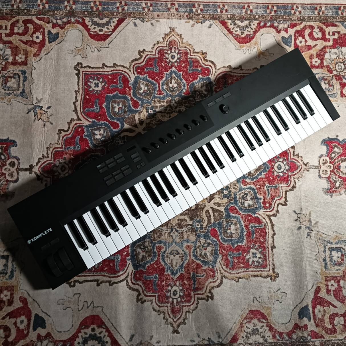 楽天市場】native instruments komplete kontrol s61 mk2の通販