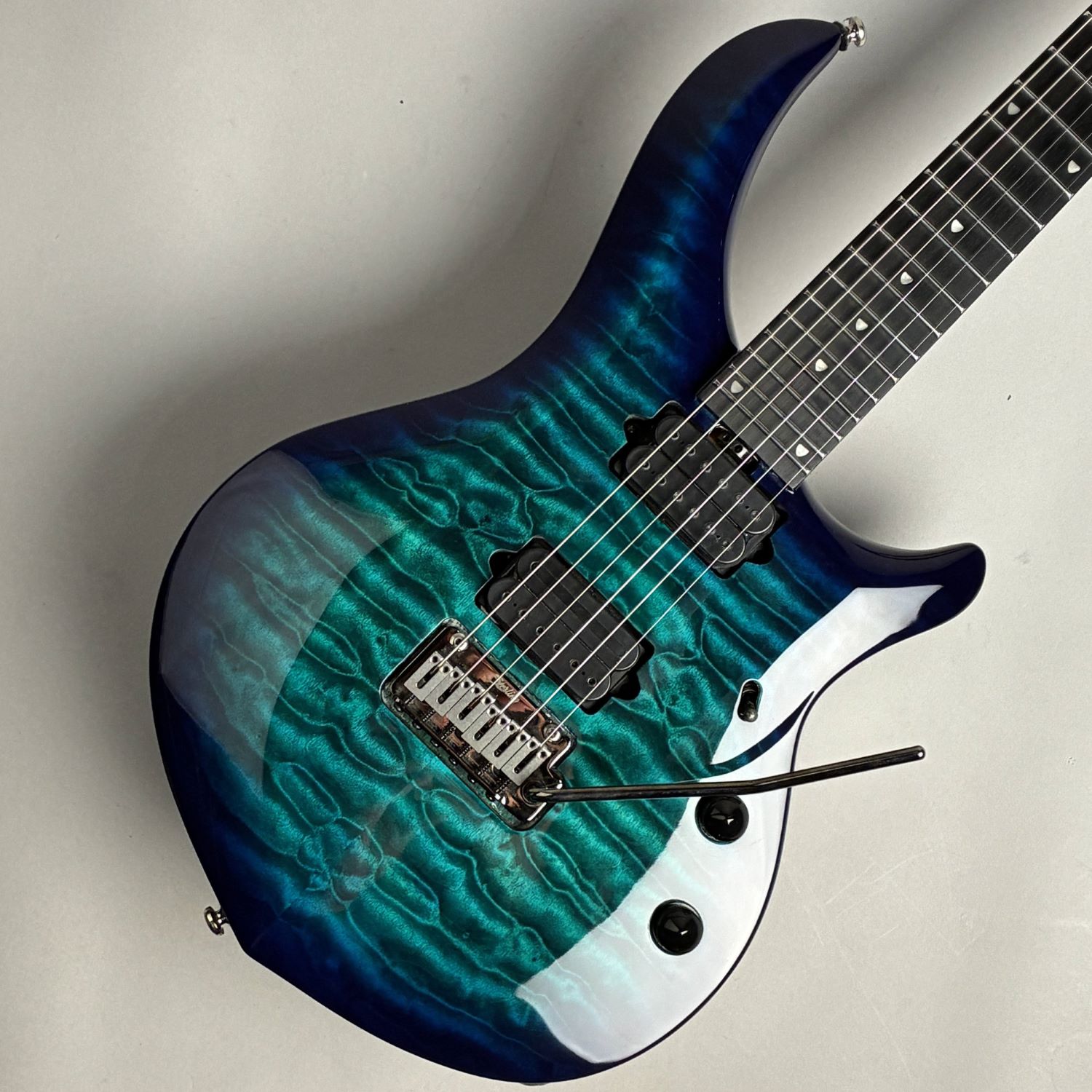 楽天市場】MUSICMAN シルエット（エレキギター｜ギター）：ギター