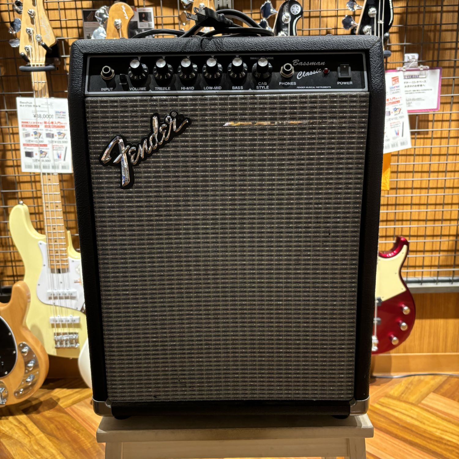 【希少】Fender Bassman60 フェンダー　ベースマン　通電確認済 楽天市場】フェンダー ベースマン 中古（楽器・音響機器）の通販