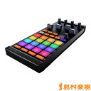 TRAKTOR KONTROL F1TRAKTORのRemix Decksの操作に最適のコントローラー。TRAKTORのRemix Decksの操作に最適のコントローラ。デッキごとに最大64のトラック、ループ、ワンショット・サンプルの切り替えがが可能。DJのために開発されたクリップベースのワークフロー。 【 特徴 】■ 完璧なリミックス、リエディットをライブで■ 16個のRGBフルカラー・パッドでライブリミックス■ ￥5000相当のE-バウチャーを同梱ハードとソフトの両方の良さを引き出すTRAKTOR KONTROL F1のワークフローはDJの文化に根ざしたものです。Remix Setsは4つの個別のループとサウンドで構成され、超パワフルなTRAKTOR PRO 2.5 ソフトウェア上で通常のトラックのように読み込むことができます。ドラム・ループ、ベース・ライン、ボーカル、リード・サウンドは、あなたのパフォーマンスですぐに使用可能です。4つのボリューム・フェーダーと4つの専用のフィルター・ノブを使えば、Remix Deckスロットの全サウンドへアクセスすることができ、またより多くの味をサウンドに加えることが可能です。TRAKTORのFXユニットを使って個々のスロットをルーティングすることもできます。Native Scratchタイムコード・コントロールを使えば、ライブ制作中にスクラッチを行うことができ、別のデッキ上で「従来の」トラックへミックス、フェードも行えます。古来のDJのワークフローを未来のDJへ融合させるのです。 素早く楽しいREMIXどなたでもすぐに始められます。無償のSample Packから搭載された1.4 GBの高品質のサンプルを読み込めば、すぐに音楽との新しい対話が生まれます。個々のインストゥルメント（ドラム・ループ、ベース・ループ、パーカッション、リード等）、パターン、音楽的なフレーズはすぐに使えるように最適化されています。色々な音楽ジャンルをほとんど無限の組み合わせで使いこなしてください。サンプル・パックとリミックス・セットについての詳細はこちらです。ハードウェアとTRAKTOR PRO 2.5ソフトウェアは互いに1つのものとして呼応しています。サンプルをハードウェア上の特定のカラーにアサインすれば、ソフトウェアがすぐにそれに従って反応しているのがお分かりいただけるでしょう。TRAKTOR KONTROL F1のスリムな形はどこにでもフィットします。ミキサーとデッキの間に置いたり、コントローラ・セットアップを複数のF1で拡張することができます。 優れたサウンドを搭載Remix機能の他に、F1パッケージの中には1.4 GBの最高級のループとワンショット・サンプルが搭載されています。このサウンド・コレクションには10以上のRemix Setsが入っていて、これには創造性を刺激するスタジオ品質の素材です。お持ちのセットのグレードアップをはかることができ、DJプレイやライブ・リミキシングが可能です。搭載サウンドにはビート、ベース、リードなどが含まれ、これはHouse、Techno、Dubstep、Hip Hop、Tech House、Drum'n'Bassなどの10の音楽ジャンルにわたります。パフォーマンスのために最適化TRAKTOR KONTROL F1ハードウェアはRemix Deck専用のハンズオン・コントロールを提供します。F1によりアクセス可能な64個のループとサンプルはハードウェア上で読み込み、アレンジし、ミックスすることができます。コントローラの底部にある3つめのパッドは、16のループまたはサンプルをトリガーすることができます。最大64のオーディオ・クリップをRemix Deckへ読み込むことが可能です。ロータリー・エンコーダを使えば、16のグループのページきりかえが行えます。ソフトウェアとのやりとりはシームレスで、どちらからでもコントロール可能です。ハードウェアとソフトウェアを使って、素早くパッドのカラーを変更することができるため、常に正確な状況把握が可能となっています。 レイアウトの概要1. MIXER SECTIONミキサー・セクションは4つの高解像度のポテンショメーターと4つの45mmのフェーダーから構成されています。このセクションでは、Remix Deckスロットごとに専用のフィルターを使って直感的にサウンドをコントロールしたり、便利なフェーダーを使ってボリュームをコントロールすることができます。2. GLOBAL SECTIONこのセクションではRemix Sets全体をハードウェアから難なく読み込むことができます。個々のサウンドとサンプルをTRAKTORのブラウザからブラウズし、読み込むことができ、またエンコーダーを押せば、16パッドの4ページを切り替えることができます。「Capture」ボタンを使えば、再生中のトラック・デッキからすぐにその場でループを取り出すことができます。3. REMIX SECTIONこのセクションでは16のマルチ・カラー・パッドを使って、ループとサンプルをすぐにトリガーすることができます。Shiftボタンを使えば、PunchモードやFXアサインなどの高度な機能を使用することができます。マトリクス上のより小さなパッドはスロットをストップしたり、ミュートするのに使用できます。 [仕様など]付属品USBケーブル、TRAKTOR KONTROL F1 トラック・デッキ・オーバーレイ・シート、 E-バウチャー（￥5,000相当。TRAKTOR PRO 2ならびに、Native Instrumentsオンラインショップにてダウンロード可能な全てのNI製ソフトウェアに有効）MacMac OS X 10.7または10.8（最新アップデート）Intel Core 2 Duo、2 GB RAM（4 GB推奨）WindowsWindows 7またはWindows 8（最新Service Pack、32/64 Bit）Intel Core 2 DuoまたはAMD Athlon 64 X2、2 GB RAM（4 GB推奨）全般情報解像度1024 x 768のモニターUSB 2.0ディスク空き容量1 GB高速インターネット回線サイズと重量サイズ： 120mm × 52mm × 294mm重量： 730g電源供給USB 2.0インターフェイスの経由の電源供給、5V 500mAバス・パワー追加電源供給やバッテリーは必要ありません。JANコード：4042477225049