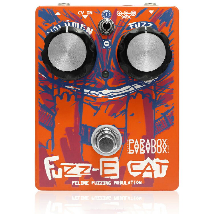 発振スイッチを搭載したファズペダル【特徴】FUZZ-E CATは轟音を発する猫です。いえ、非常にセンシティブなファズペダルです。シリコンベースのエフェクトで、ファズフェイスのトポロジーを持つ回路です。ファズフィードバックデザインで、8ビットトーンからゲート、発信など様々なサウンドを作ります。オシレーション（発振）とゲートの2つのモードを切り替えることができ、エフェクトのインプットインピーダンスにより楽器に対して高い応答性を持ちます。オシレーションモード（上ポジション）ではFUZZノブがトーンジェネレータ周波数を制御し、高域から低域までカバーする太い発振音を作ります。ゲートモード（下ポジション）では回路はトーンをパルス幅変調（PWM）に変換し、アタックをトリガーとして一般的な倍音を太くて豊かなファズトーンに変換します。シンセオクターブ、ベルクロリッピング、そしてギターのディケイによって予測不能なオクターブが出ることもあります。また、CVコントロールに対応し、VCOとして使用することもできます。【詳細情報】電源：DC9Vセンターマイナスアダプター消費電流：15mA※FUZZ-E CATはスタンダードなセンターマイナスDC9Vアダプターで駆動します。電池はご使用になれません。種類：ファズアダプター：9Vセンターマイナス電池駆動：-コントロール：VOLUME、FUZZ、スイッチJANコード：4562459897748