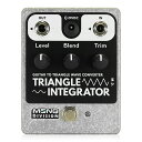 ギターやベースをトライアングルウェーブに【特徴】MONO DIVISION TRIANGLE INTEGRATORは、ギターやベースのインプットシグナルの基本周波数に従うよう調整されたスルーインテグレーターで、楽器の音からトライアングルウェーブのような波形を作ります。ディスクリートトランジスタ設計です。Blendコントロールはインテグレーターの速度に影響し、ノンファンダメンタルオーディオの非線形混合が加わります。このオーディオコンテンツも回路を通るため、一般的なクリーンブレンドとは異なります。単体で使用すると、クリーンなブースターのように聞こえます。Blendがトーンコントロールのように動作します。このペダルは、ファンダメンタルジェネレーターと考えられます。ファンダメンタルとはシンセサイザーの基本波形のことで、楽器から基本となる波形を作ります。このペダルの後にウェーブフォールディングやシェイパー、フィルターなどを加えることで、ホーンやオルガンのようなサウンドなど、シンセサイザー的な音色を作ることができます。【詳細情報】TRIANGLE INTEGRATORはスタンダードなセンターマイナスDC9Vアダプターで駆動します。電池はお使いになれません。内部で昇圧を行っているため、高電圧なアダプターを接続すると故障することがあります。12V以上のアダプターを接続しないよう注意してください。種類：シンセ、ブースターアダプター：9Vセンターマイナス電池駆動：-コントロール：Level、Blend、TrimJANコード：4562459907218