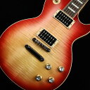 艶のないサテンフィニッシュで仕上げられたLes Paul Standard【特徴】ボディトップにはAAグレードのフィギュアドメイプル、ボディバックにはウェイトリリーフを施さないソリッドのマホガニーを採用。サテン・ニトロセルロースラッカーフィニッシュによって、長く愛用されてきたような味わい深さが感じられるルックスに仕上がっています。ネックは60年代の特徴でもある薄めのシェイプとなっており、ポジションを問わず抜群のプレイアビリティを実現。ピックアップはヴィンテージのテイストを再現した60s バーストバッカーを搭載。透明感のあるクリーントーンから艶やかな倍音を含んだ深みのあるドライブサウンドまで、豊かな表現力が際立つ王道のレスポールサウンドを実現しています。コンデンサーにはお馴染みのオレンジドロップを採用。往年のロックサウンドを求めるギタリストには是非ともオススメしたい仕様となっています。【杢目マニア花井のイチオシポイント！】かつてリリースされていたフェイデッドモデルが待望の復活です。ボディのマテリアルは個性的な杢目を持つAAグレードのフィギュアドメイプルにソリッドのマホガニーという王道のコンビネーション。芯のある重厚な鳴りが持ち味です。この商品についての詳しいお問い合わせは TEL：0570-020-025 または「お問い合わせフォーム」よりお願いします。 【花井's Profile】長野県松本市出身。三度のメシより杢（もく）が好き、自他ともに認める杢目マニア。14年間勤務していた松本店では「ギター生産量日本一」の環境を活かし地元のメーカーや工房とコラボレーションしたショップオーダーモデルなどを多数企画。ギターの製作現場にて数々の職人とミーティングを重ね木材の知識やカスタムオーダーのノウハウを蓄積。これまで培った知識と経験を活かし、彼自身がセレクト〜撮影までおこなったギターをオンラインストアに掲載中。その魅力を全国のギターファンに伝えている。【詳細情報】BODY TOP ： AA Figured MapleBODY BACK ： Mahogany（none Weight Relief）NECK ： Mahogany (Slim Taper)FINGERBOARD ： RosewoodFRET ： 22FSCALE ： 628mmNUT ： Graph Tech（43mm）TUNER ： Grover Rotomatics with Kidney ButtonsBRIDGE ： ABR-1 Tune-O-MaticTailpiece ： Aluminum Stop BarPICKUPS ： 60s BurstbuckerCONTROLS ： 2Vol、2Tone、3Way SW（Hand wired with Orange Drop）COLOR ： Vintage Cherry SunburstSTRINGS ： .010、.011、.016、.026、.036、.046CASE ： HardcaseWEIGHT ： 4.24kgJANコード：0711106095998【gibson】【gbsnmkm_kw】【kw_HRHM_EG】