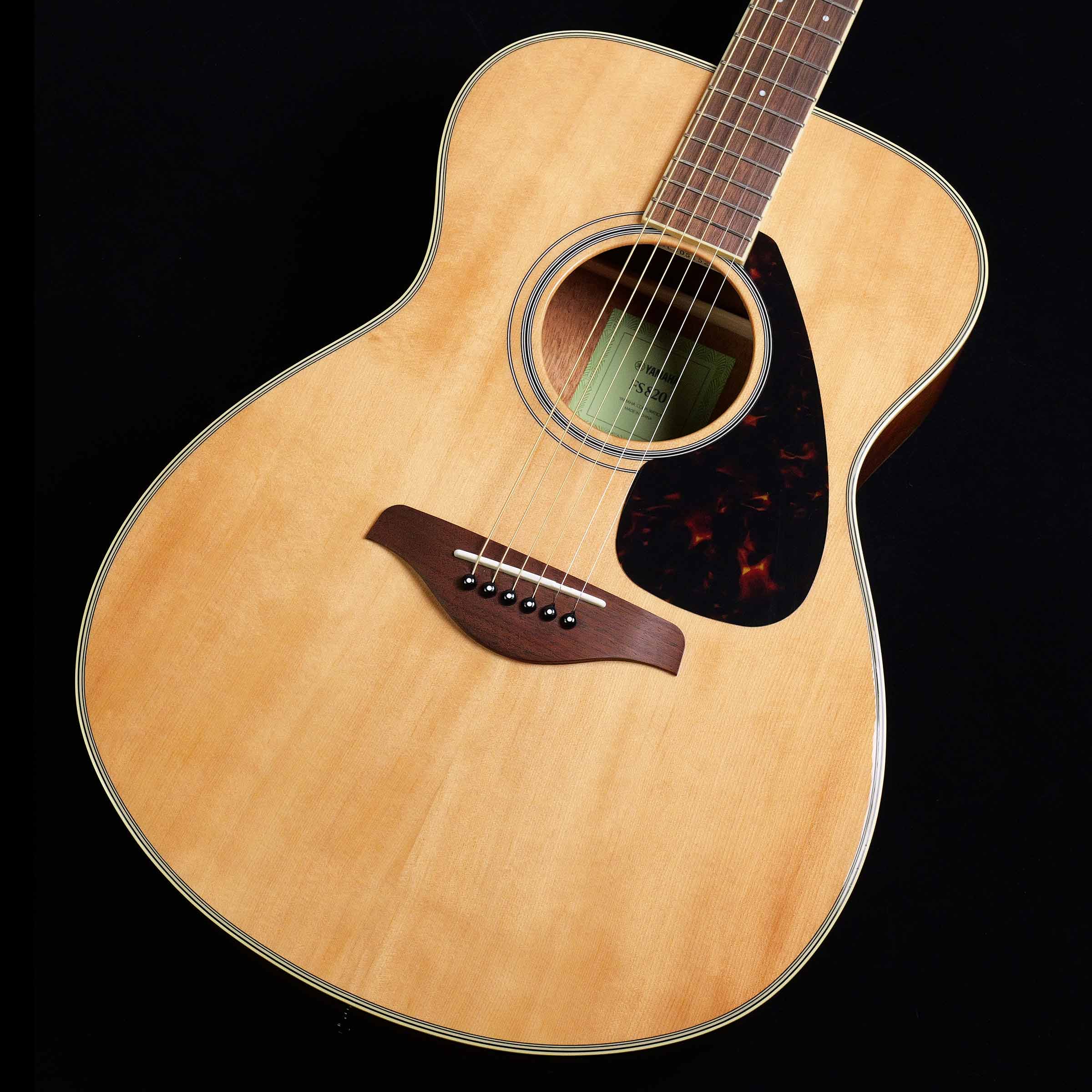 YAMAHA FS820