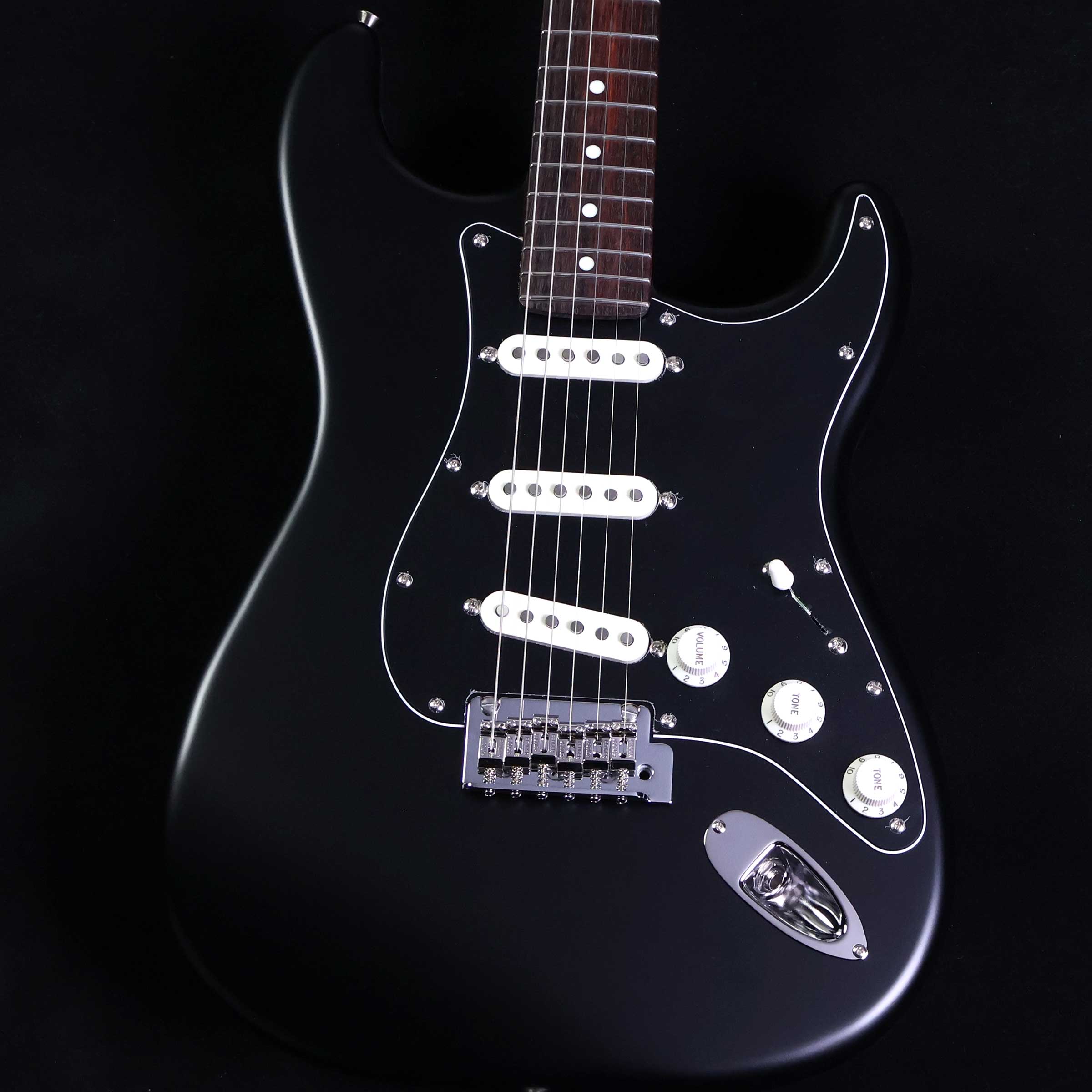 楽天市場】fender standard stratocaster 〜black クロサワの通販