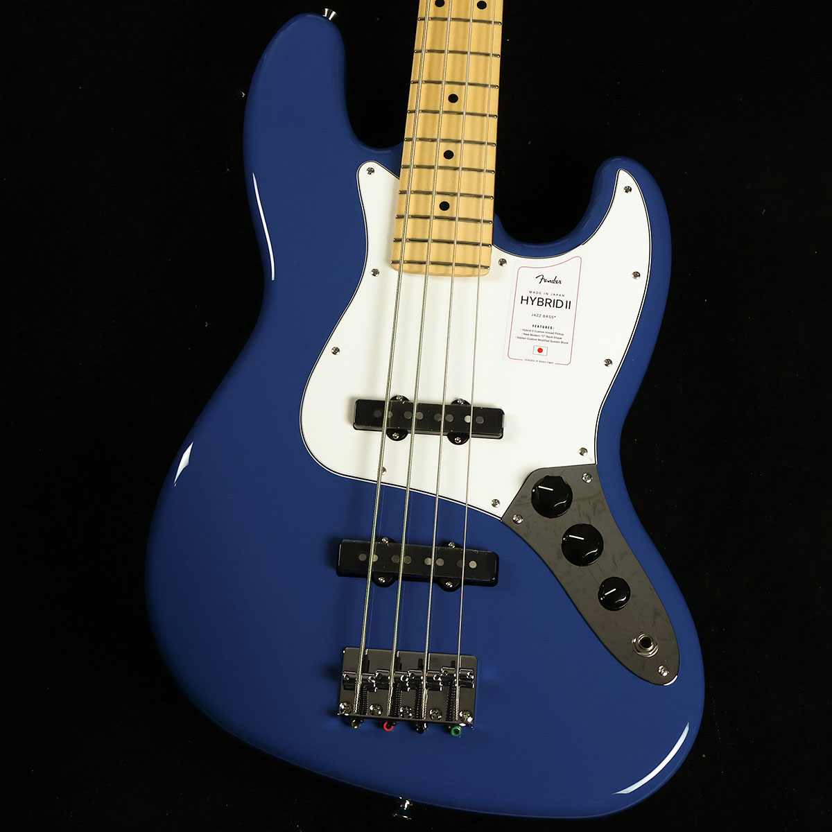 Made in Japan Hybrid II Jazz Bass Maple Fingerboard Forest Blue S/N:JD23026530【特徴】Hybrid II Jazz Bass は、定評あるアルダーボディに新設計のHybrid II Custom Voiced Single Coilピックアップを装備し、ヴィンテージスタイルのブリッジの下にはサスティンブロックを搭載。ヴィンテージスタイルチューナー、サテンフィニッシュのネック、Modern "C"シェイプに9.5インチラジアスの指板とナロートールフレットがスムーズなプレイヤビリティを提供します。より現代的な演奏スタイルに対応したハイブリッドシリーズがさらに進化しました。プレイヤーを選ばない握り込みを実現したモダンCシェイプネック、22フレット使用の採用に加え、抜けにくい構造のPure Tone Jack，キャパシターにはオレンジドロップを使用しています。ナット幅もわずかに狭くなっています。【商品のコンディション】新品・未展示品・メーカー保証付属・現品画像掲載こちらの個体は検品・調整後、専用倉庫にて保管しFender純正箱でお届けする安心の画像現物個体販売品です。【担当者コメント】2021年3月にリニューアルしたハイブリッドシリーズ、こちらのフォレストブルーは新たに採用されたカラーとなります。この商品についての詳しいお問い合わせは TEL：0570-020-025 または「お問い合わせフォーム」よりお願いします。【詳細情報】ボディAlderボディフィニッシュGloss PolyurethaneボディシェイプJazz Bassブリッジ4-Saddle Vintage-StyleブリッジピックアップHybrid II Custom Voiced Single Coil Jazz BassコンフィギュレーションSSコントロールノブBlack PlasticコントロールVolume 1. (Middle Pickup), Volume 2. (Bridge Pickup), Master ToneフィンガーボードMapleフィンガーボードラジアス9.5" (241 mm)フレットサイズNarrow TallハードウェアフィニッシュNickel/ChromeミドルピックアップHybrid II Custom Voiced Single Coil Jazz BassネックフィニッシュSatin Urethane Finish on Back, Gloss Urethane Finish on FrontネックMapleネックシェイプModern "C"フレット数21ナットの素材Boneナット幅1.5" (38.1 mm)ピックガード3-Ply BlackピックアップコンフィギュレーションSSピックアップスイッチNoneポジションインレイBlack Dotスケール34" (86.36 cm)ナットBoneチューニングマシーンVintage-Style重量：4.33kg付属品：ソフトケース、保証書、レンチ【ご注意】●メーカー保証付き。メーカー保証期間終了後も島村楽器全店で通常よりもお安く修理、調整いたします。●この商品についての詳しいお問い合わせは TEL：0570-020-025 または「お問い合わせフォーム」よりお願いします。●こちらの商品はミ・ナーラ奈良店でのみ現物をご確認いただけます。未展示品のためご希望の方はミ・ナーラ奈良店スタッフまでお申し付けください。●売却時の商品情報の削除は迅速を心掛けておりますが、万一ご注文後に売り切れとなっておりました場合は誠に申し訳ございませんがご容赦ください。●商品によって、調整等でお届けにお時間をいただく場合がございます。予めご了承ください。■管理コード:0138000664813