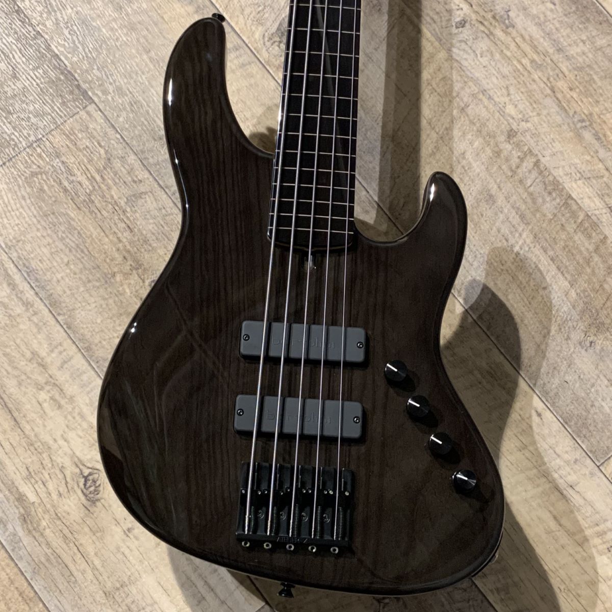 ATELIER Z Beta5 FL Custom Bartolini HH / Tranceparent Black 5弦エレキベース/フレットレス アトリエZ 【 新宿PePe店 】