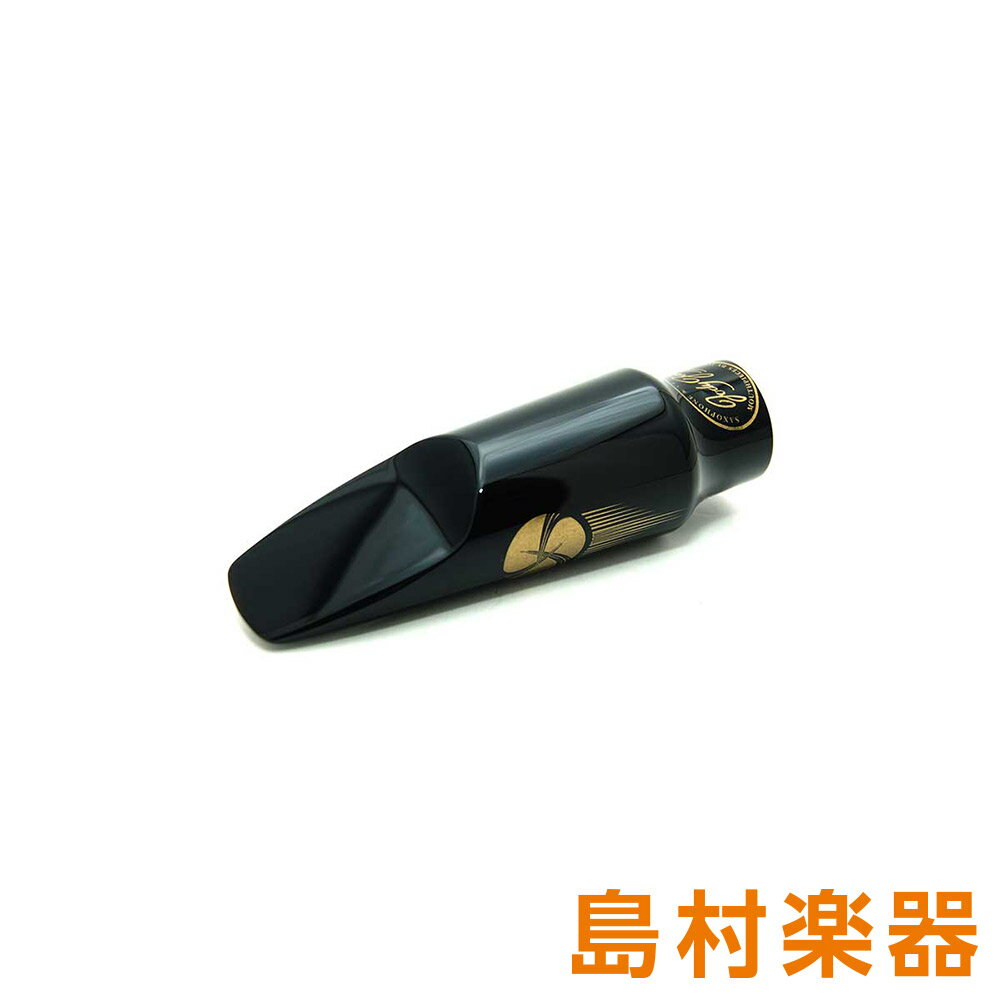 クラシック・シリーズに代わる、JodyJazzの新ライン。初心者から上級者まで、サックスをとことん楽しむ為に生まれたマウスピースです。【特徴】「ジェット戦闘機が飛ぶような、爽快な演奏を。」新設計のチェンバーとフェーシングは、まるでスポイラーを使っているような明るい音色を生み、全音域においてコントロールを楽にしています。様々な音楽に対応出来る様、音作りの幅も広く、時にはシャープに、時にはウォームに演奏する事が出来ます。素材はクラシック・シリーズ同様のポリカ—ボネイトを踏襲し、新しく導入されたNC旋盤で製作されています。【詳細情報】■アルトサックス用■ティップオープニング：＃8 （2.3mm） ■付属品：ポーチ※2019年春以降の入荷分より、誠に勝手ながらリガチャー、キャップの付属を終了させて頂く事となりました。ご購入をご検討頂いているお客様には大変ご迷惑をおかけいたしますが、今後もJodyJazzマウスピースをよろしくお願いします。JANコード：0859668002389【jodyjazz_shimamura_kw】