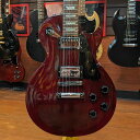 11996年製 Gibson USALes Paul Studio WR/CHの中古品が入荷いたしました。従来のサウンドを放つソリッドボディ構造採用モデル。【 状態 】・擦り傷(ボディバック有)や細かな打跡(ネック有)等の使用感は見受けられますが、比較的綺麗な状態です・ネック:演奏に問題なし・ロッド:余裕あり・フレット:残り7割・重量:4,15kg【 スペック 】ボディ：メイプルトップ/マホガニーバックネック：マホガニー(セットネック)フィンガーボード：ローズウッド 22Fピックアップ：490R(フロント)498T(リア)コントロール：2 ボリューム 2 トーン 3 Wayスイッチ ※当店の商品は専門スタッフによって調整済みです。※商品の詳細は電話、メールにてお気軽にお問い合わせください。※買取・下取りにも力を入れておりますので是非ご相談ください!TEL:03-3293-7706Mail:shimokura@shimokura-gakki.com