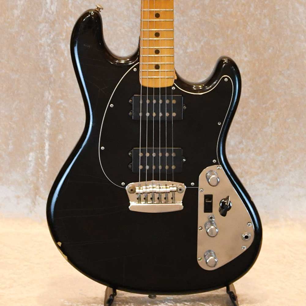 1978年製【状態】擦り傷や打痕、ウェザーチェック等が多数あります。ネックに反りはなく、トラスロッドも余裕があります。フレットの残りは5割程度です。※電池スナップ・ビス・SWノブ・JACK交換、ボディトップシール跡あり重量4.27kgソフトケース付属当店の商品は専門スタッフによって調整済みです。買取、下取りにも力を入れておりますので是非ご相談ください!(TAX FREE. 免税販売を行っています。 TAX FREE 可提供免税 )TEL 03-3295-4611Mail secondhands@shimokura-gakki.com