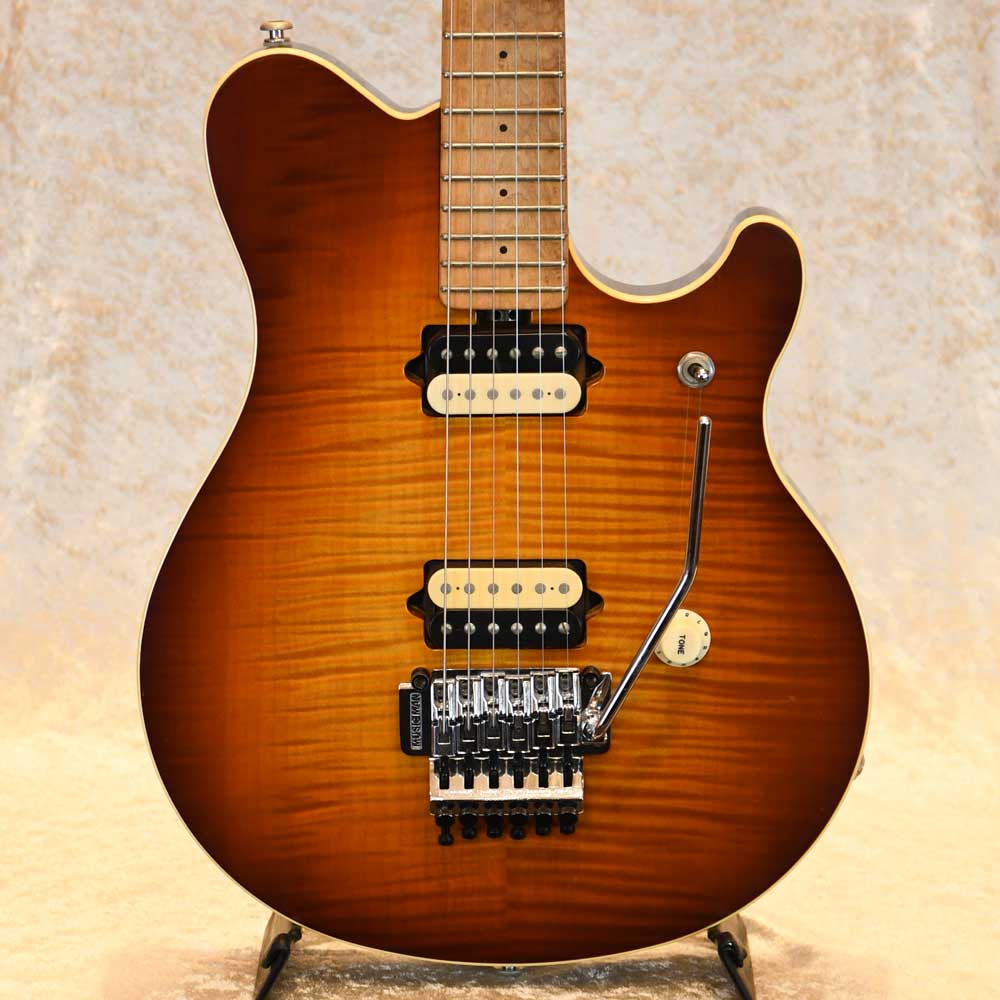 1993年Edward Van Halen Model【状態】擦り傷や小さな打痕、塗装変化等があります。フレットの残りは7割程度です。重量3.47kgオリジナルハードケース付属当店の商品は専門スタッフによって調整済みです。商品の詳細は電話、メールにてお気軽にお問い合わせください。買取、下取りにも力を入れておりますので是非ご相談ください!(TAX FREE. 免税販売を行っています。 TAX FREE 可提供免税 )TEL 03-3295-4611Mail secondhands@shimokura-gakki.com