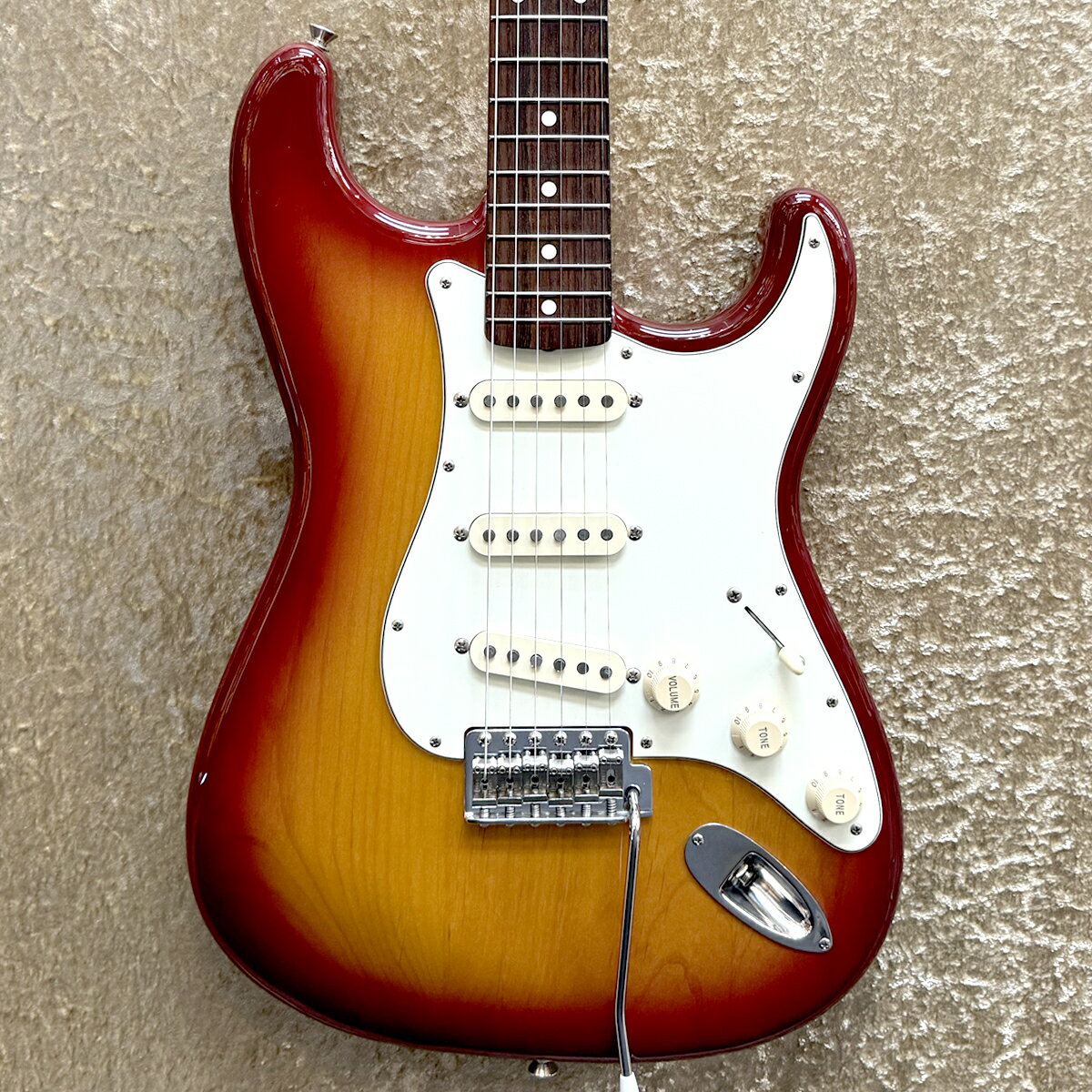 【中古】2017年製 Fender JapanST62-TX ソフトケース付き