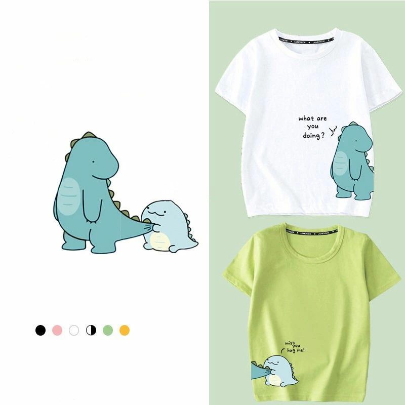サイズ90cm 100cm 110cm 120cm 130cm 140cm 150cm ママS ママM ママL ママXL ママ2XL パパM パパL パパXL パパ2XL パパ3XL パパ4XL パパ5XLサイズについての説明サイズ(CM)： 子供 90 肩幅37 バスト60 袖丈10 服の長さ44 100 肩幅38 バスト64 袖丈11 服の長さ46 110 肩幅39 バスト68 袖丈12 服の長さ48 120 肩幅41 バスト72 袖丈13 服の長さ50 130 肩幅42 バスト76 袖丈14 服の長さ52 140 肩幅44 バスト79 袖丈15 服の長さ54 150 肩幅45 バスト83 袖丈16 服の長さ57 ママ S 肩幅46 バスト86 袖丈15 服の長さ61 M 肩幅48 バスト90 袖丈16 服の長さ64 L 肩幅50 バスト95 袖丈17 服の長さ67 XL 肩幅52 バスト101 袖丈18 服の長さ70 2XL肩幅54 バスト105 袖丈19 服の長さ73 パパ M 肩幅48 バスト90 袖丈16 服の長さ64 L 肩幅50 バスト95 袖丈17 服の長さ67 XL 肩幅52 バスト101 袖丈18 服の長さ69 2XL肩幅54 バスト105 袖丈19 服の長さ73 3XL肩幅56 バスト110 袖丈20 服の長さ77 4XL肩幅58 バスト116 袖丈21 服の長さ80 5XL肩幅60 バスト122 袖丈22 服の長さ83 ※上記サイズは平置き実寸になります。 サイズ表の実寸法は商品によって1-3cm程度の誤差がある場合がございます。 左側の大きな恐竜のデザインの方は大人向け　　　　右の小さい恐竜のデザインの方は子供向け 素材素材：綿, ポリウレタン5％色ホワイト グレーホワイト ブラック レッドホワイト イエロー ピンク グリーン パープル レッド備考注意★洗濯時、色落ちがございます。他の物とのお洗濯もお控えくださいませ。湿気を含んだ状態や水を含んだまま放置しないでください。この製品は洗濯で若干縮むことがあります。洗濯機は使用できません。※ベージュ×モカのみ使用糸の関係上、風合いが少々異なります。 ●綿混合商品は洗濯時に多少縮む事がございます。 ●本製品は生産過程におきまして、生地を織る際の糸の継ぎ目や多少のほつれが生じることがありまが、品質上は問題ありません。また、生地の織りに他繊維が混紡している場合もございます。▼色落ちの恐れがございますので、他のものとは分けて洗濯してください。▼タンブラー乾燥はお避け下さい。▼洗濯の際は他の物と区別して、漂白剤を避け、手洗いを お勧めします。 この商品を購入された方のレビュー&nbsp;すべてのレビューを見る（9件） &rArr;このショップのレビューを見る 総合評価3.78 mototensaiさん　40代/男性 評価1.00 投稿日：2025年05月17日 &nbsp;買うべからず まず配送遅延で一悶着あり。不可解なお詫びメールに不快になり。 そして、ようやく届いた商品は｢1回も着ていない｣のに、こんなプリント仕上げ。こんなんじゃ、家族お揃いで着れるはずもなく。もう返品する気力すらわかない。永遠の部屋着にします&hellip;はぁ。　 &nbsp;プレゼント&nbsp;&nbsp;家族へ&nbsp;&nbsp;はじめて&nbsp; 購入者さん　 評価5.00 投稿日：2024年05月22日 めちゃ可愛かったです！ 父の日ように子供とお揃いで白選びました。　 クズ鉄さん　40代/男性 評価4.00 投稿日：2023年07月12日 一目で子供と着てみたいと思う一品でした。 買って良かったと思います。いい思い出が出来ました。ありがとうございます。　 新作 2点セット キッズ 刺繍 ワンピース ドレス フォーマル 価格3,150円 &nbsp;&nbsp;&nbsp; このショップの人気商品ランキング 位 円 (