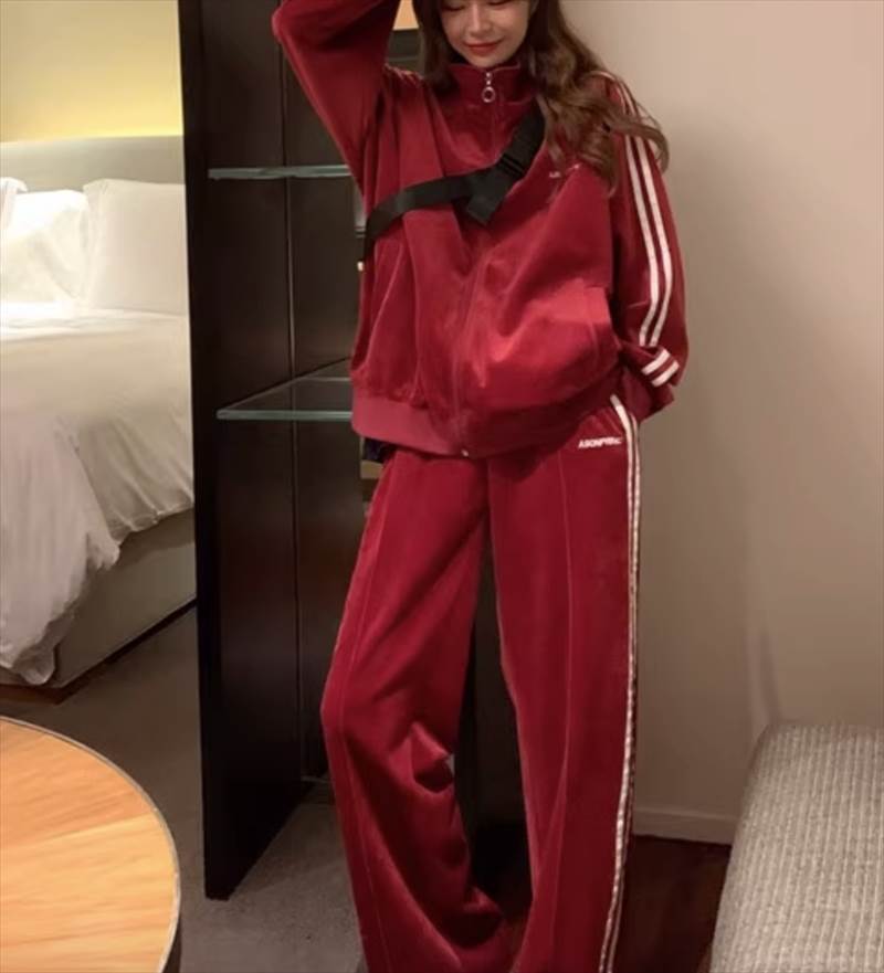 Three-Piece Set - トップス パンツ ベロア サイドライン 柔らか スポーティ ボーイッシュ メンズライク ジャージ 長袖 かわいい 大人