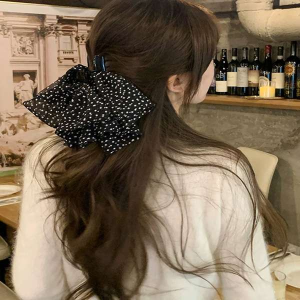 国ファッション 大人ガーリー簡単 ヘアアレンジ ハーフアップ髪飾り フェミニンまとめ髪 ポニーテール 上品 ポニーテール可愛い