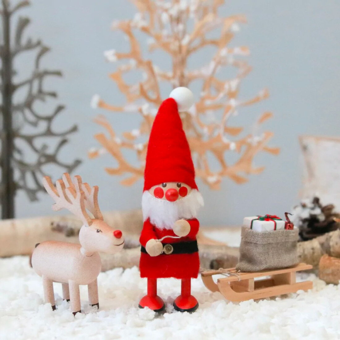 NORDIKA nisse そりを引いたサンタ | ノルディカ ニッセ クリスマス 木製 人形 北欧 雑貨 サンタ デンマーク 守り神 妖精 インテリア 小物 置物のサムネイル