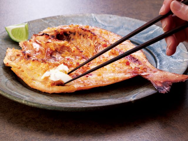 玄界真鯛のみそ仕立2枚入り(木箱入り)
