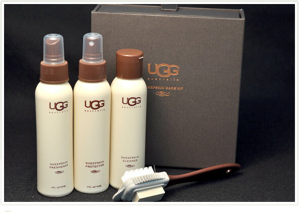 UGG お手入れ 3点セット ケアセット ケアキット UGG SHEEPSKIN CARE KIT スエードのムートンブーツに アグ 正規品 |UGGブーツ 専用 ブラシ シープスキンクリーナー 防水スプレー 消臭 汚れ落とし アグブーツ UGG以外の本革 ムートンブーツにも 5000円（税抜）以上