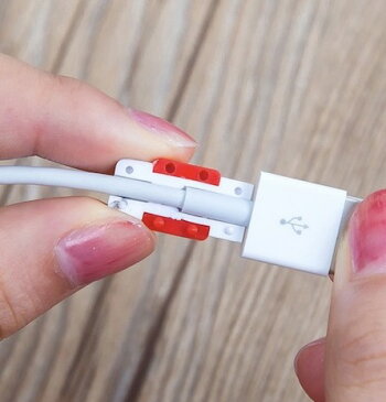 ケーブル 保護 カバー ロック 断線防止 充電 iPhone iPad Mac セーバー 0 純正 コード 固定 スマホ アップル キャップ