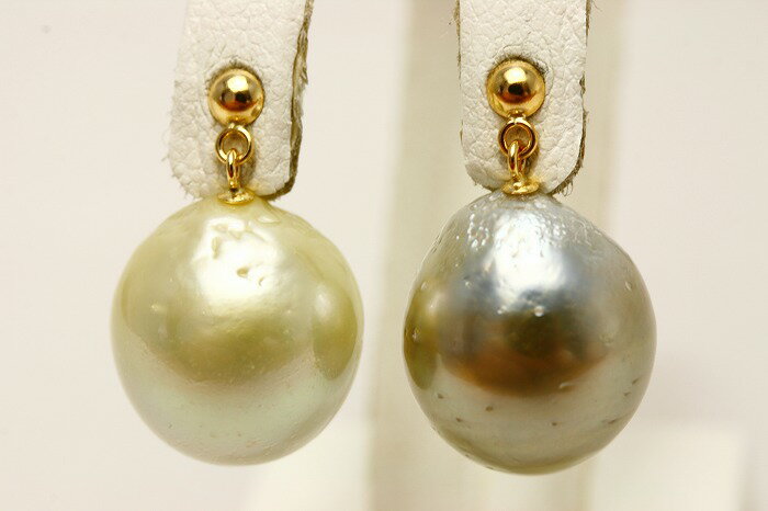 南洋白蝶/タヒチ黒蝶真珠パールピアス　13mm　マルチカラー　K18製