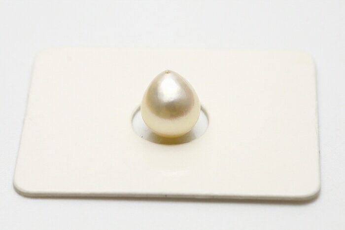 アコヤ真珠パールルース　片穴　7.5-8.0mm　ホワイトカラー