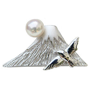 【ポイント10倍】富士山 ブローチ ラペルピン パール富士 一富士二鷹三茄子 パール 真珠 あこや アコヤ ピンズ ピンブローチ ピンバッチ シルバー メンズ ...