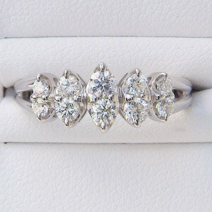 ダイヤモンドリングpt900プラチ...