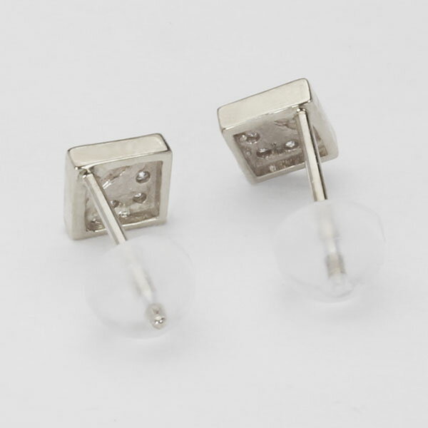 ダイヤモンドとホワイトゴールドがスタイリッシュなダイヤピアス ダイヤモンド ピアス ダイヤピアス ダイヤモンドピアス スタッドピアス 10金 K10 10k 人気商品 ホワイトゴールド シンプル プレゼント ボーナス おすすめ 4月誕生石 人気 ペア 父の日 送料無料