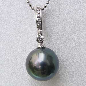 【ポイント10倍】タヒチ黒蝶真珠 ペンダントトップ クリッカー ダイヤモンド パール グリーン系 k18 ホ..