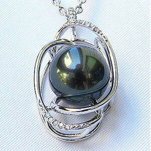 【10%OFF 12/3 20時より】真珠 ペンダントトップ k18 タヒチ黒蝶真珠 人気 おすすめ カジュアル トレンド プレゼント ギフト ジュエリー ブラ...