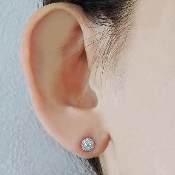 【クーポン対象品】ダイヤモンド 片耳ピアス k18ホワイトゴールド クリア 0.06ct 円形 スタッド 可愛い プチ フラワーイメージ レディース ダイヤ 保証書付 送料無料 普段使い おすすめ ブラックフライデー プレゼント ギフト 自分買い