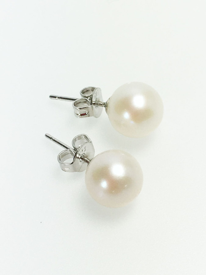 【ブラックフライデー限定SALE対象】真珠専門店つやたまうるる 厳選本真珠 高品質ラウンド 真珠キャッチピアス 7.5-8mm 送料無料 パールピアス 本真珠ア...