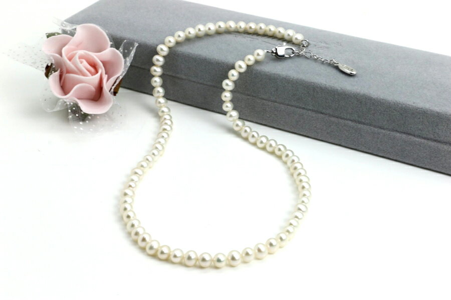 【ブラックフライデー限定SALE対象】真珠専門店つやたまうるる 厳選本真珠 ライスベビーパールネックレス 4-4.5mm 花珠級 本真珠パールネックレス&パール...