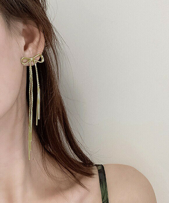 ピアス アクセサリー アクセ リボン リボンピアス チェーン ロングピアス 韓国ファッション 春 夏 秋 冬 オフィスカジュアル ガーリー レディース 結婚式 パーティ チェーンピアス ロング
