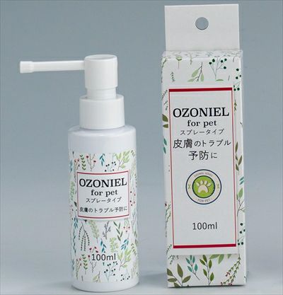 使用期限　2024年9月 オゾンによる殺菌力を利用。皮膚の清潔を保ち、トラブル予防や早期治療のサポートをします。スプレータイプなので、広範囲の皮膚に塗布するのにも適しています。 【オゾンの特長】 ヨーロッパでは古くから人間や動物にオゾン化したオイルを塗る療法が用いられてきました。オゾン化オイルは薬剤のような残留性がなく、耐性菌をつくらないので長時間使用しても安心です。なめても害はありません。