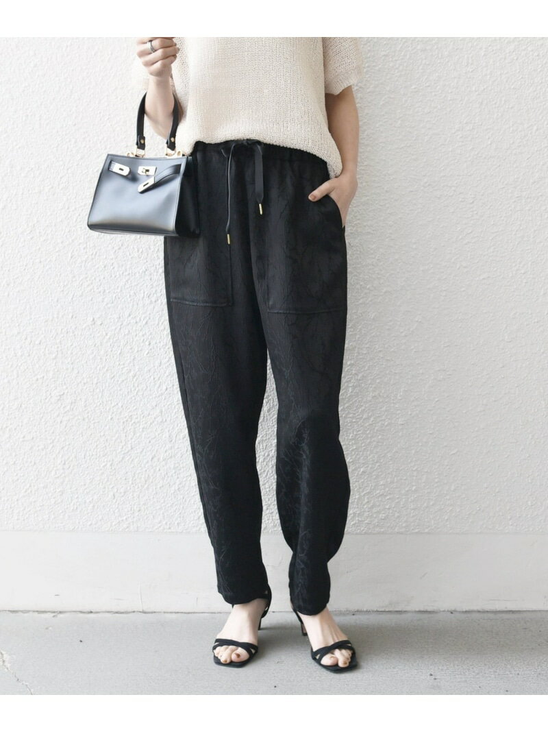 《一部追加予約》SHIPS any:＜洗濯機可能＞サテン ジャカード テーパード イージー パンツ SHIPS any シップス パンツ その他のパンツ ブラウン ブラック【先行予約】*【送料無料】[Rakuten Fashion]のサムネイル