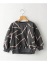 SHIPS（シップス）BOBO CHOSES:100~130cm / LINES ALL OVER SWEATSHIRT【BOBOCHOSES（ボボショーズ）】2008年、「子供たちの魔法のようで情熱的な表情や言葉を捉えることができるアパレルブランドを作り出す」というアイディアを持って生まれました。スペイン・バルセロナの地中海の浜辺から2ブロック入ったところにある古いおもちゃ工場の跡地を拠点に、この地に伝わる伝統工芸のノウハウを学び活動しています。BOBOCHOSESは、創造性、情熱、正直さ、そしてユーモアのセンスを大切にしています。家族で楽しめる洋服を作ること、コレクションテーマに沿ったおかしな絵本を描くこと、ブランドの出発点でもある美しいホームコレクションをデザインすることが大好きです。服を特別で意味のあるものにするため、コレクションごとにストーリーがあり、手書きのイラスト、着心地のよいかたち、選び抜かれた色と素材にこだわりを持っています。2023FWのコレクションテーマは「アップ・イズ・ダウン」。楽しい空想の逆さまの世界をテーマに、風変わりなキャラクターたちや鮮やかな秋の色合いのデザインが、遊び心とスタイルを融合させ、Up-is-Downの世界を感じさせます。型番：512050731-17-04 JK0496【採寸】サイズ着丈身幅ゆき10035.7cm39.0cm43.0cm11037.0cm40.7cm50.2cm12040.0cm45.1cm56.2cm13044.0cm46.6cm61.5cm商品のサイズについて【商品詳細】-素材：コットン100%サイズ：100、110、120、130※画面上と実物では多少色具合が異なって見える場合もございます。ご了承ください。商品のカラーについて 【予約商品について】 ※「先行予約販売中」「予約販売中」をご注文の際は予約商品についてをご確認ください。■重要なお知らせ※ 当店では、ギフト配送サービス及びラッピングサービスを行っておりません。ご注文者様とお届け先が違う場合でも、タグ（値札）付「納品書 兼 返品連絡票」同梱の状態でお送り致しますのでご了承ください。 ラッピング・ギフト配送について※ 2点以上ご購入の場合、全ての商品が揃い次第一括でのお届けとなります。お届け予定日の異なる商品をお買い上げの場合はご注意下さい。お急ぎの商品がございましたら分けてご購入いただきますようお願い致します。発送について ※ 買い物カートに入れるだけでは在庫確保されませんのでお早めに購入手続きをしてください。当店では在庫を複数サイトで共有しているため、同時にご注文があった場合、売切れとなってしまう事がございます。お手数ですが、ご注文後に当店からお送りする「ご注文内容の確認メール」をご確認ください。ご注文の確定について ※ Rakuten Fashionの商品ページに記載しているメーカー希望小売価格は、楽天市場「商品価格ナビ」に登録されている価格に準じています。 商品の価格についてSHIPSSHIPSのスウェット・トレーナートップスご注文・お届けについて発送ガイドラッピンググッズ3,980円以上送料無料ご利用ガイドこの商品はセール商品のため返品・交換対象外です詳細はこちら &gt;&gt;