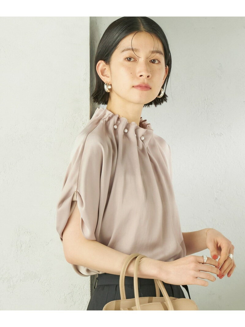 Rakuten - 【一部WEB限定】＜手洗い可能＞パール モチーフ ネック ギャザー ドルマン ブラウス SHIPS WOMEN シップス トップス シャツ・ブラウス ベージュ ネイビー【送料無料】[Rakuten Fashion]