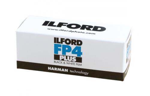 ILFORDの白黒フィルム　ブローニーサイズ 階調豊かな微粒子フィルムです。