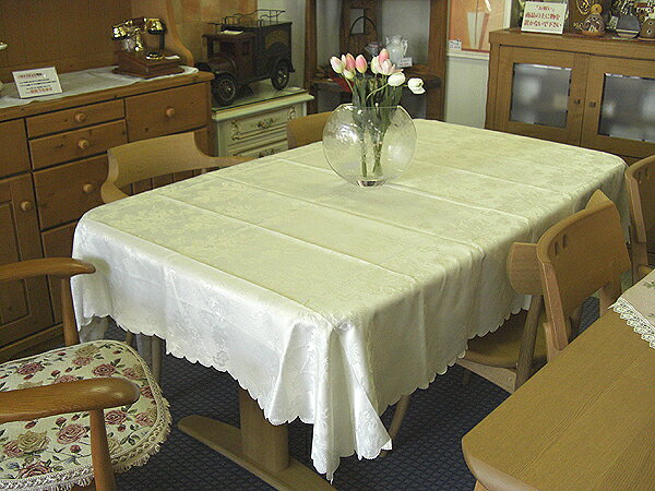 【3,980円(税込)以上お買上げで送料無料】【即納可!!】再入荷しました♪テーブルクロス　撥水加工済み　..
