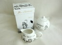 【送料無料】【即納可!!】新入荷しました♪V&A アリスインワンダーランド シュガーボウル&クリーマーセット シュガーポット ミルクポット 洋食器 テーブルウエ...