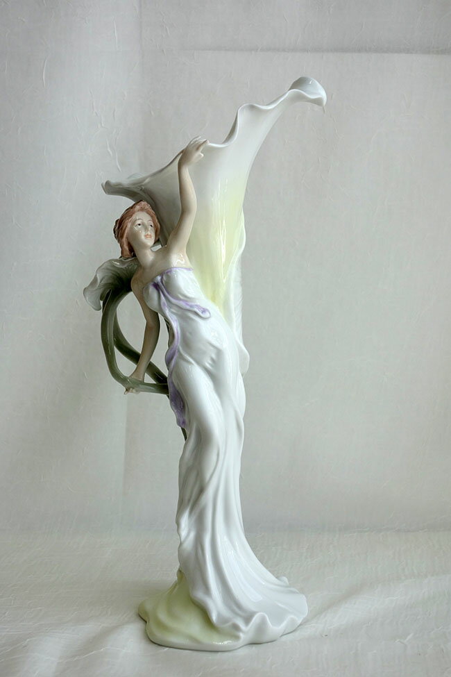 【送料無料】【即納可!!】再入荷しました♪磁器製 ポースレン 花瓶 フラワーベース 花器 花びん インテリア 置物 フラワー カラー エレガント おしゃれ