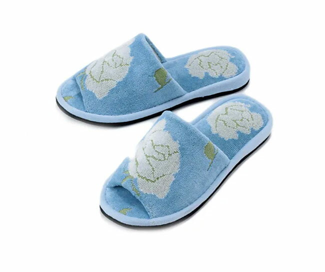 【3,980円(税込)以上お買上げで送料無料】【即納可!!】新入荷しました♪日本製 新フォルテ スリッパ バラ柄 ペールスカイ ルームシューズ 履物 部屋履き 前あきスリッパ ジャガード織 タオル地 花柄 おしゃれ