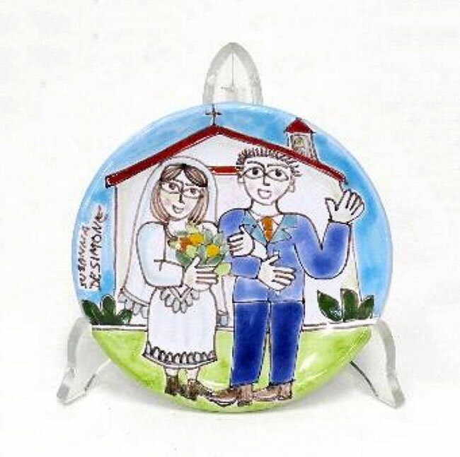 Rakuten - 【送料無料】イタリア製　シチリア陶器　スザンナ・デ・シモーネ　絵皿 (Φ12cm)　Wedding　プレート　壁掛け　壁飾り　デザインプレート　壁掛けプレート　インテリア雑貨　輸入雑貨　ハンドメイド　ハンドペイント　おしゃれ