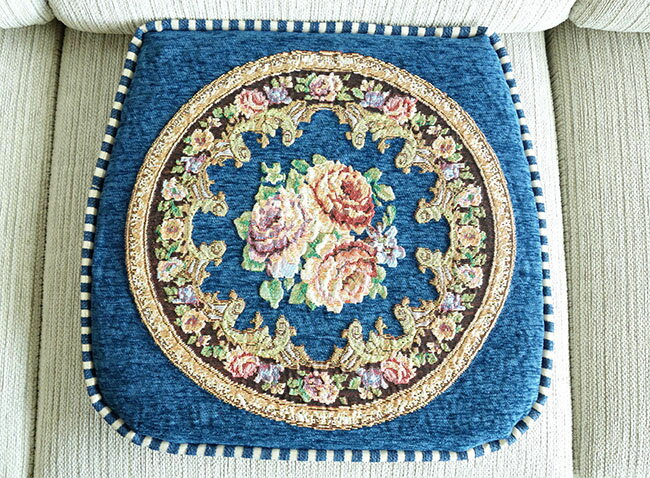 乐天商城 - 【3,980円(税込)以上お買上げで送料無料】【即納可!!】再入荷しました♪ゴブラン　シートクッション (43×45cm)　ブルー　ゴブラン織り　クッション　シート　座布団　ファブリック　花柄　エレガント　おしゃれ