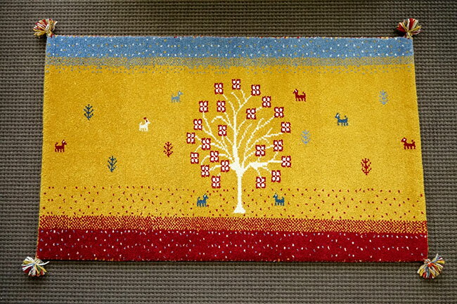 【送料無料】【即納可】新入荷しました♪インド製ギャベ イエローギャベ ギャッベ マット ラグマット手織り 絨毯 敷物 サイズ：約70X120cm