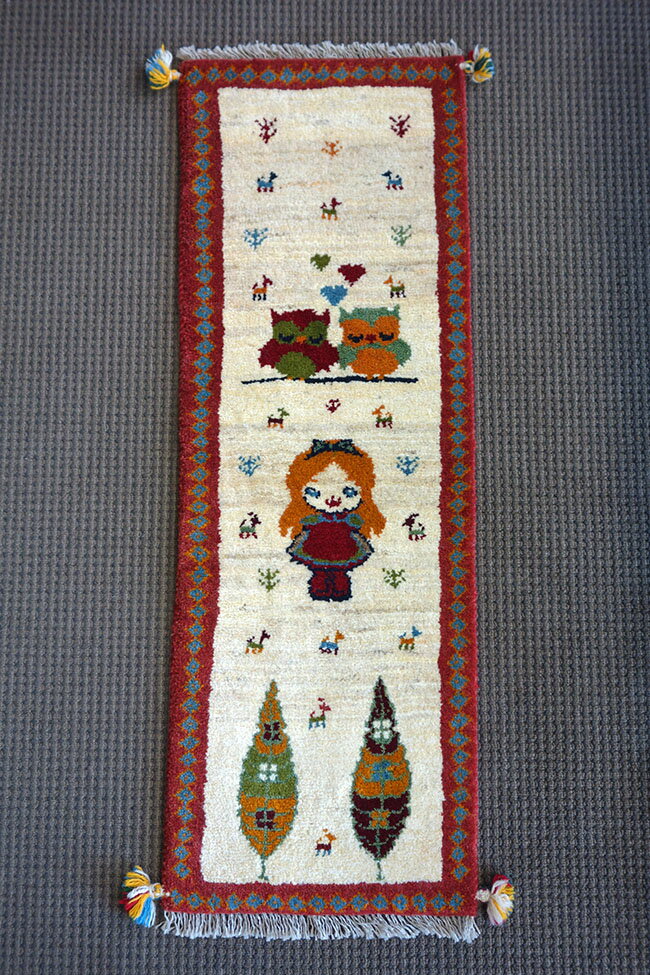 【送料無料!!】【即納可!!】新入荷しました♪イラン・ペルシャ製 手織り アマレギャッベ 女の子＆フクロウ ギャベ ギャッベ 玄関マット ラグマット ウール 絨毯 敷物 おしゃれ サイズ：約121X41cm