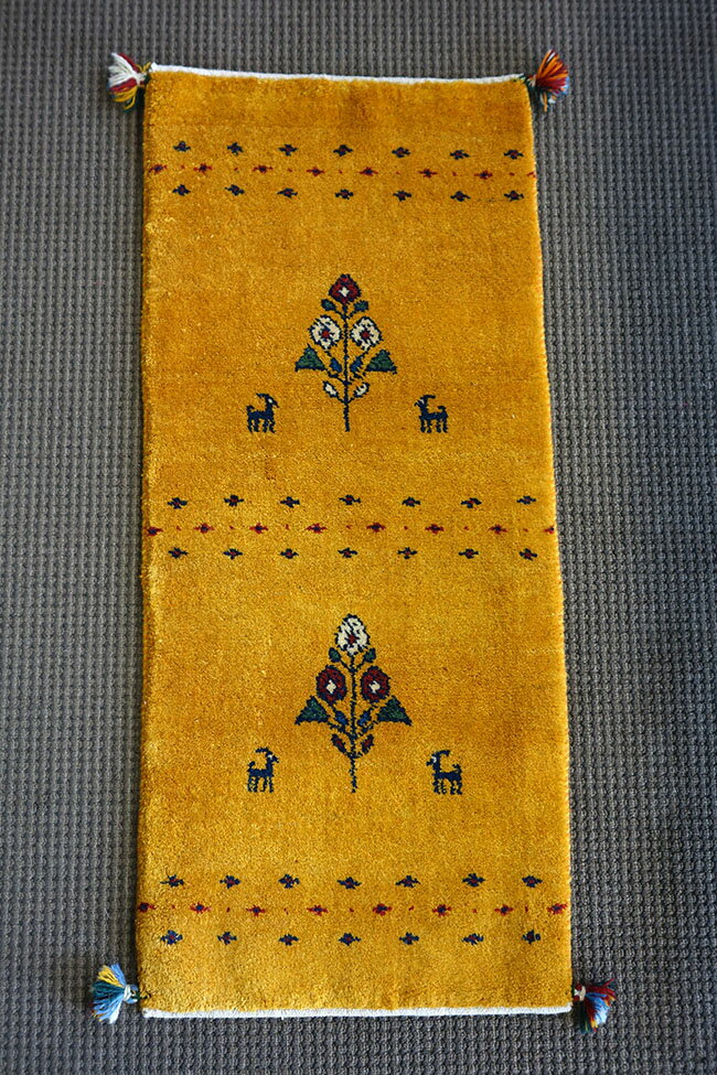 【送料無料!!】【即納可!!】新入荷しました♪イラン・ペルシャ製 手織り アマレギャッベ イエロー ギャベ ギャッベ 玄関マット ラグマット ウール 絨毯 敷物 おしゃれ サイズ：約116X50cm