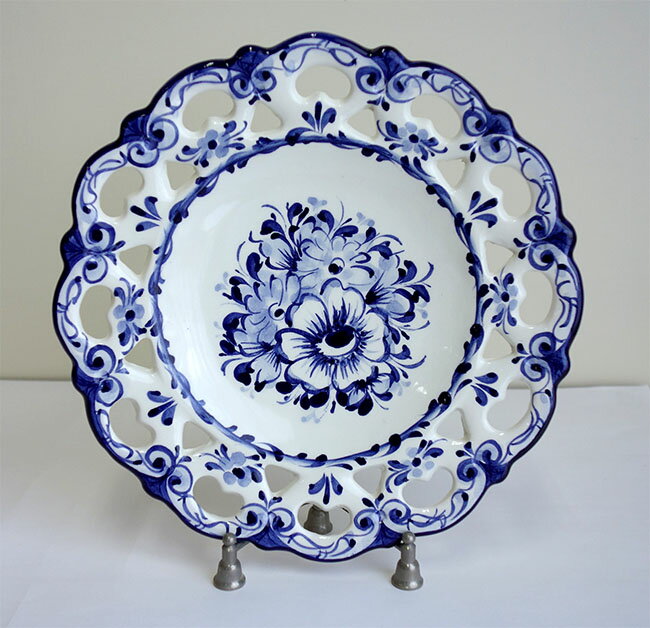 【3,980円(税込)以上お買上げで送料無料】ポルトガル製 陶器 絵皿 20cmホワイト・ブルー 花柄